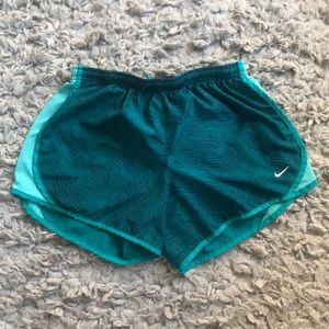 nike dri fit tempo shorts turquoise